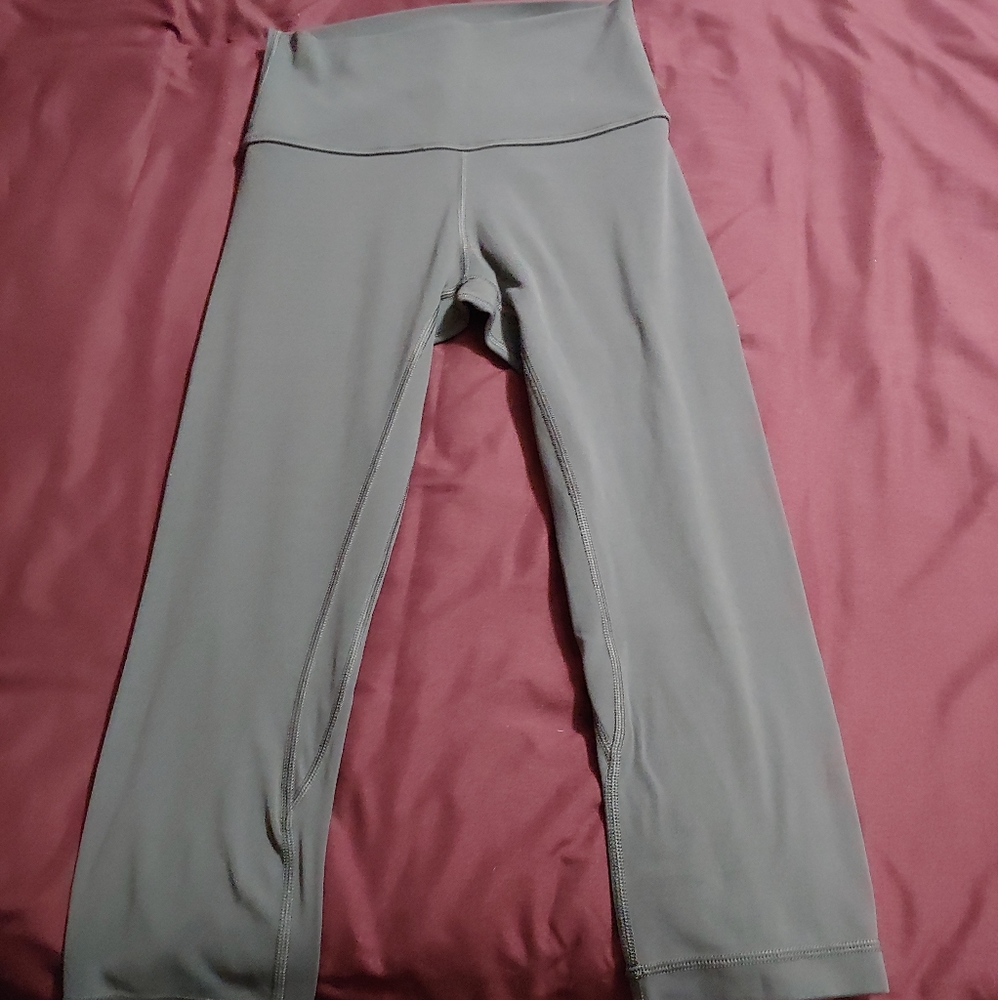 NWOT align crop legging